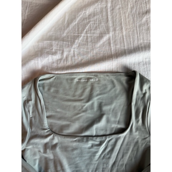 Abercrombie & Fitch Sage Long Sleeve Bodysuit - Picture 3 of 3